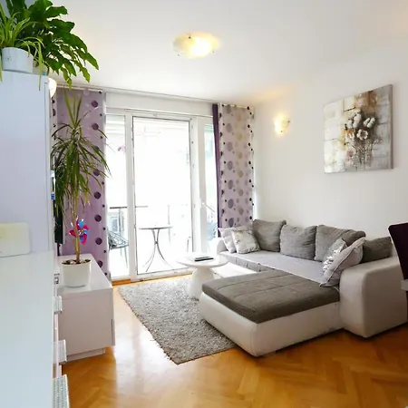 דירה Luxury Family אומיס